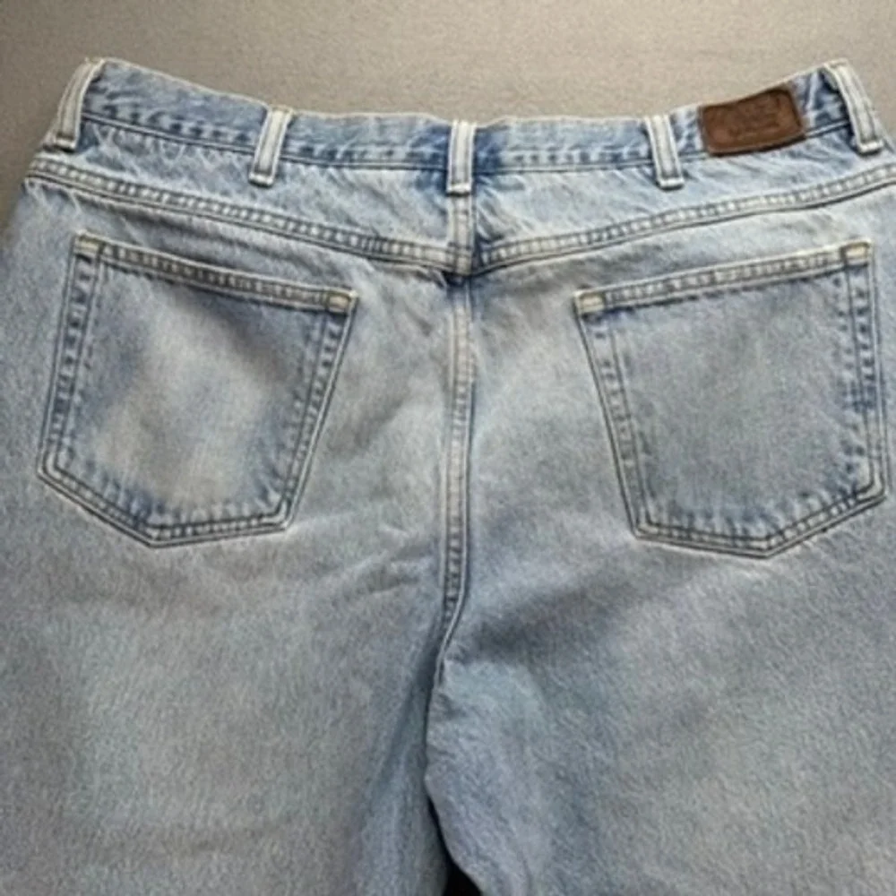 L.L. Bean Jeans Mens 38x29 (FITS 36/24) Comfort Waist Relaxed Distressed Denim